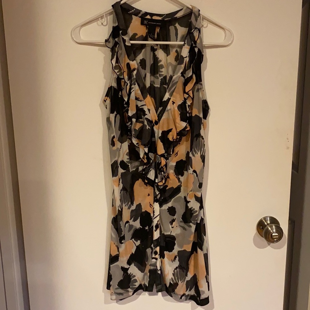 Floral sleeveless button up shirt